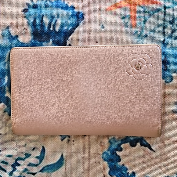 CHANEL Handbags - Vintage CHANEL Camellia Long Wallet